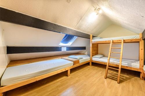 Old School House - Yorkshire Three Peaks Challenge in Ingleton