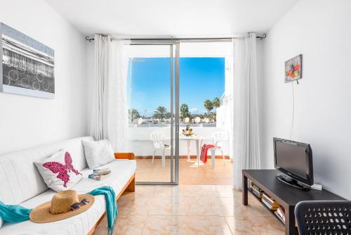  618 LIGHT Accommodation EL CHAPARRAL, Ferienwohnung in Arona