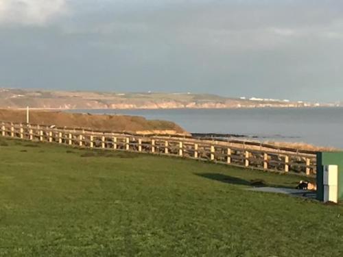 Stunning 3-Bed Caravan with sea views gîte à louer Low Throston