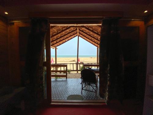 Om Sai Beach Huts