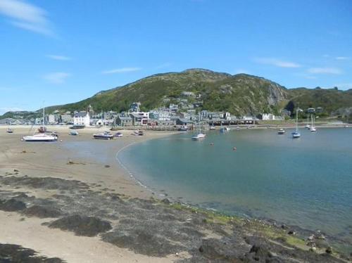 Seaview Paradise 1-bed Apart, , North Wales