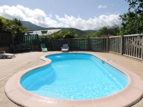 Maison d'une chambre avec vue sur la mer piscine partagee et jardin a Bouillante a 1 km de la plage - Location saisonnière - Bouillante