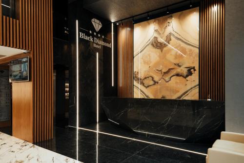 Black Diamond Hotel - main image