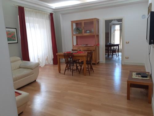 appartamento in centro, Roccaraso (foto 6)