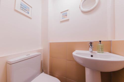 Stylish and Comfortable City Centre Apartment, Edinburgh (Foto 6)
