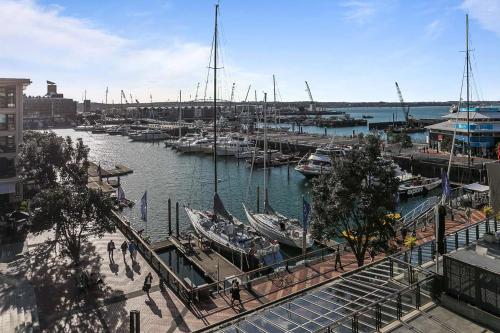 Stunning & Spacious Haven on the Waterfront! Sebel Hotel