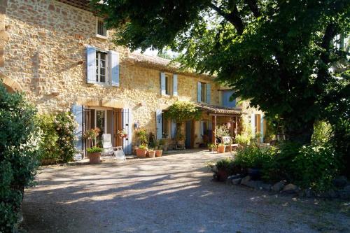 Ieeja, Mas du Clos de l'Escarrat in Jonquieres (Provence-Alpes-Cote d'Azur)