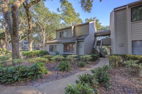 2311 Racquet Club Villas