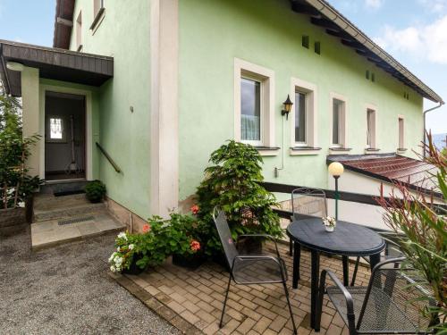 Holiday home in Saxon Switzerland with mountain view, terrace and garden - Apartment - Lichtenhain