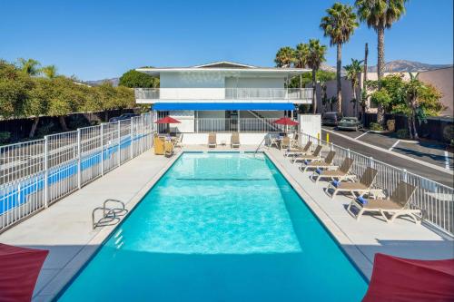 Motel 6-Santa Barbara, CA - State Street 