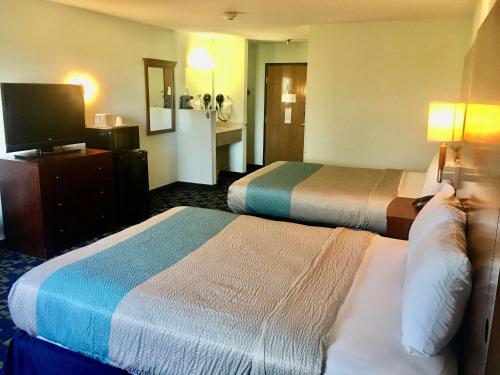 SureStay Hotel by Best Western Weimar in Weimar, USA