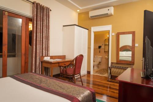 1 queen bed