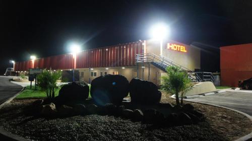 Facilities, Apple Valley Hotel & Lodge in Apple Valley (CA)