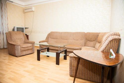 Standart Apt on Aleksandrovskaya 95 Street - image 8