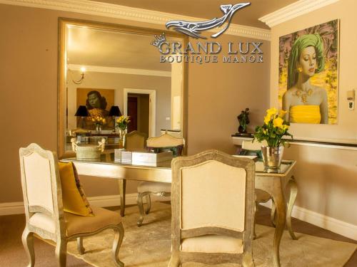 Grand Lux Boutique Manor