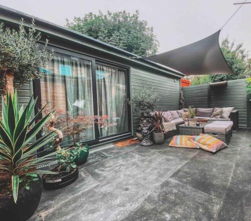 Immaculate 1-Bed Studio in Newmarket