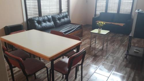Casa F.U.Camet a 50 mts del mar y 100 mts playa in Mar Del Plata City Center