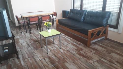 Casa F.U.Camet a 50 mts del mar y 100 mts playa in Mar Del Plata City Center