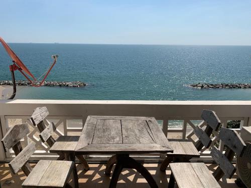Banchaitalay Room, Rayong