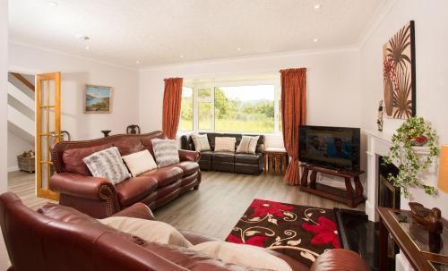 Juniper Hill Loch Achilty Juniper Hill Loch Achilty