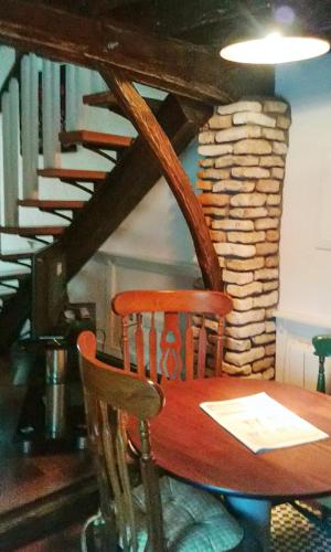 Apartment with one bedroom in Galway with wonderful city view and WiFi 1 km from the beach - image 6