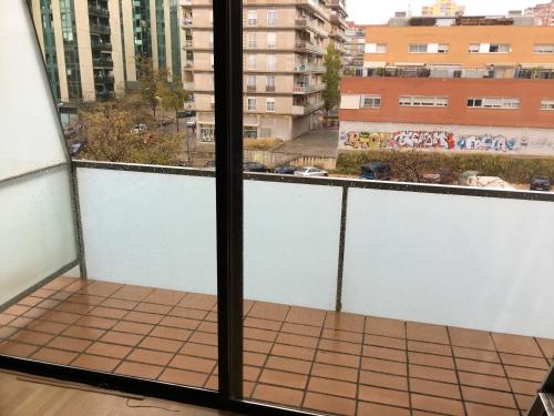 Balcó/terrassa, 3 bedrooms appartement with city view shared pool and jacuzzi at Terrassa in Terrassa