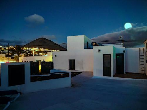 House with 3 bedrooms in Tias with WiFi - image 4