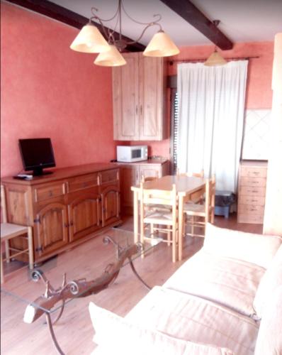  One bedroom house with city view and terrace at Lagartera in 45567 Lagartera