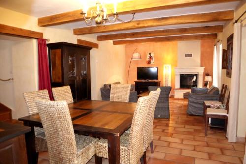 Villa de 5 chambres avec piscine privee jardin clos et wifi a Mejannes les Ales