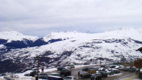Studio in Vallandry with wonderful mountain view and balcony 100 m from the slopes - image 4