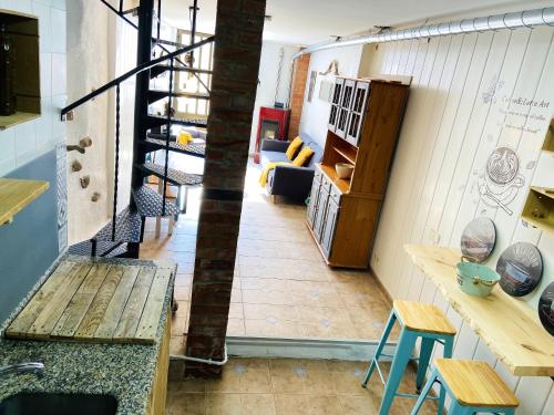  Charming House in Viguera with Mountain View in Viguera