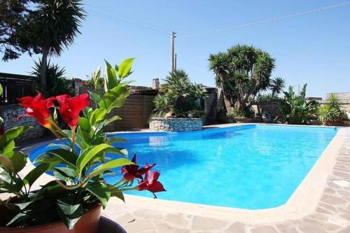  Apartment with one bedroom in Castrignano del Capo with shared pool furnished garden and WiFi 4 km from the beach in Castrignano del Capo