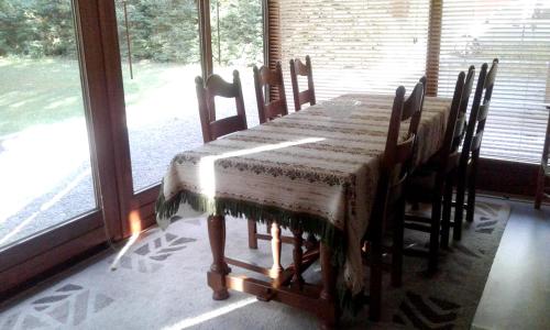 2 bedrooms chalet with enclosed garden and wifi at Tellin