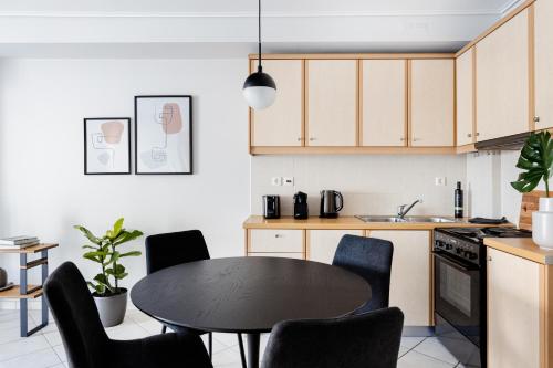 One-Bedroom Apartment image 7