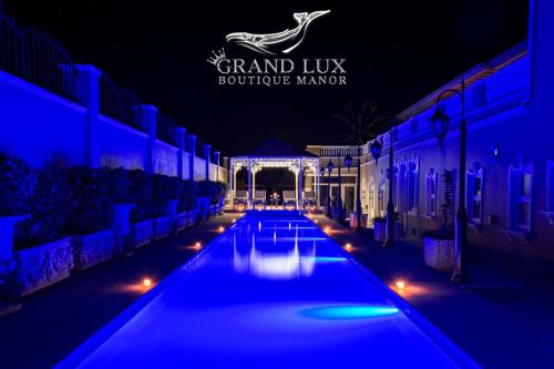 Grand Lux Boutique Manor