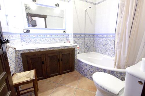 Spacious Villa with Pool in Sanlúcar la Mayor Spacious Villa with Pool in Sanlúcar la Mayor