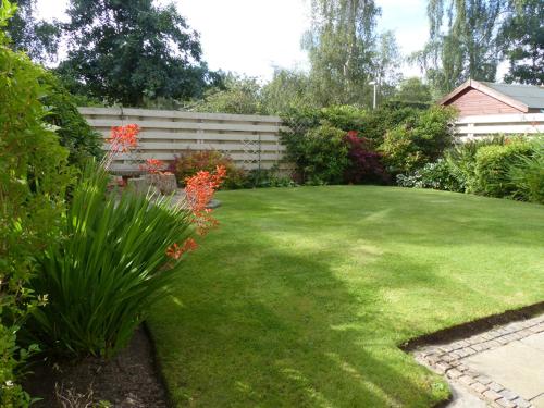 Modern 2-bed House With Private Garden In Scone, Perth, Perthshire