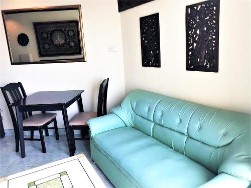 15th Floor Sea View Apartment - Sleeps 2