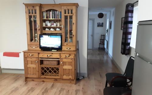 2 Bed Cottage - Sleeps 6 - Parking - Wifi, Enniscrone (Foto 7)