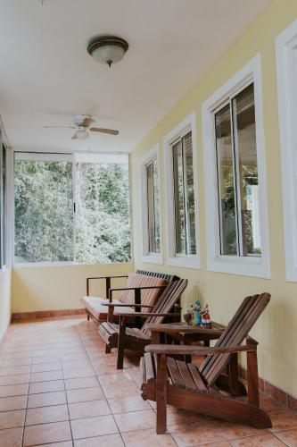 2 bedrooms, 3 beds