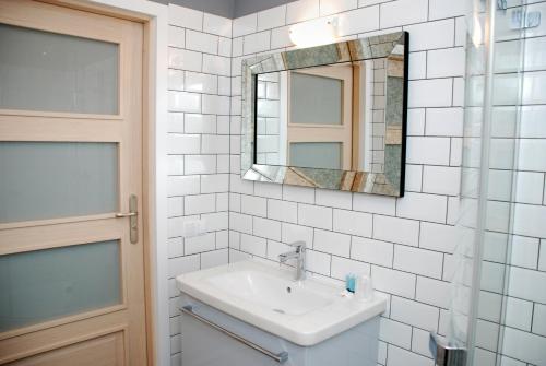 Studio Apartment image 3