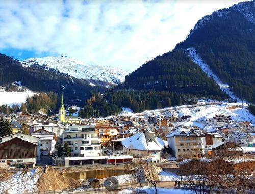 Bowl rooms Mountain View