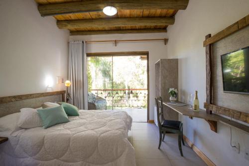 Exterior view of Hotel Chacara das Flores