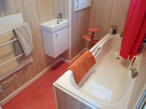 Baño, Apartment - Sleeps 4 - Pet friendly - Balcony in Guisborough