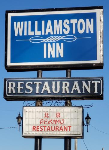 WILLIAMSTON INN