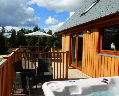 Lord Galloway 32 with Hot Tub Newton Stewart gîte à louer Gala Lane