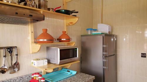 주방, Charming Villa in Tou Ganaou with Private Pool near 아가디르-알 마시라 공항