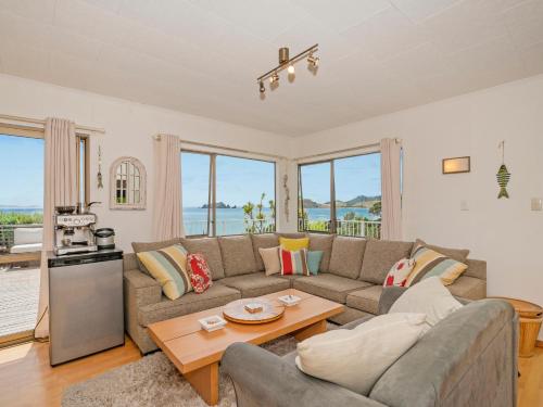 Zuhanyzó, Double the Beach - Opito Bay Holiday Home in Opito Bay