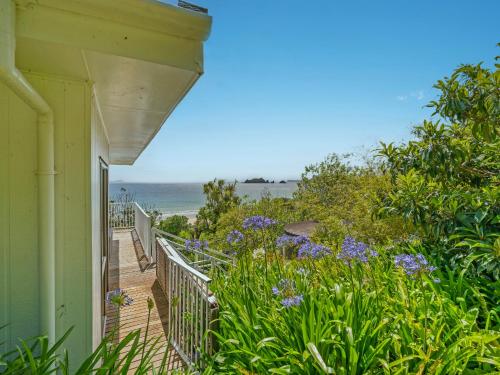 Zuhanyzó, Double the Beach - Opito Bay Holiday Home in Opito Bay