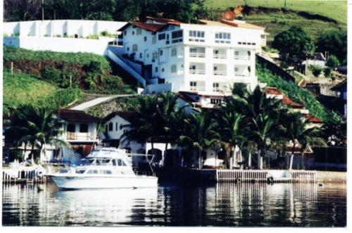 Pier 99 Suites